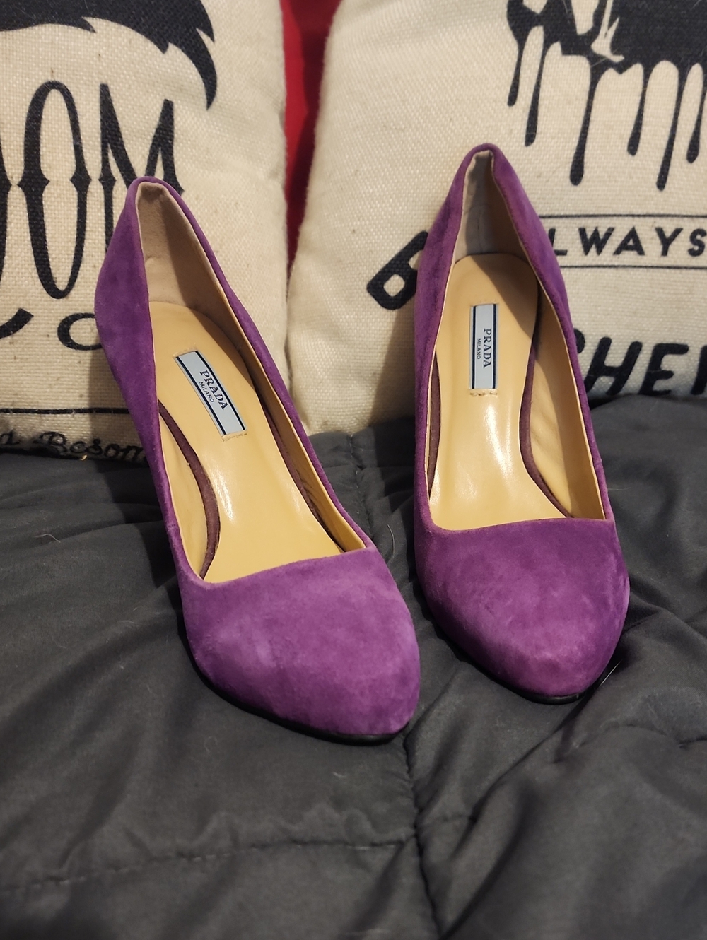 Prada Purple Suede Pointed-Toe Pumps Size 37 Euro - Excellent Condition!